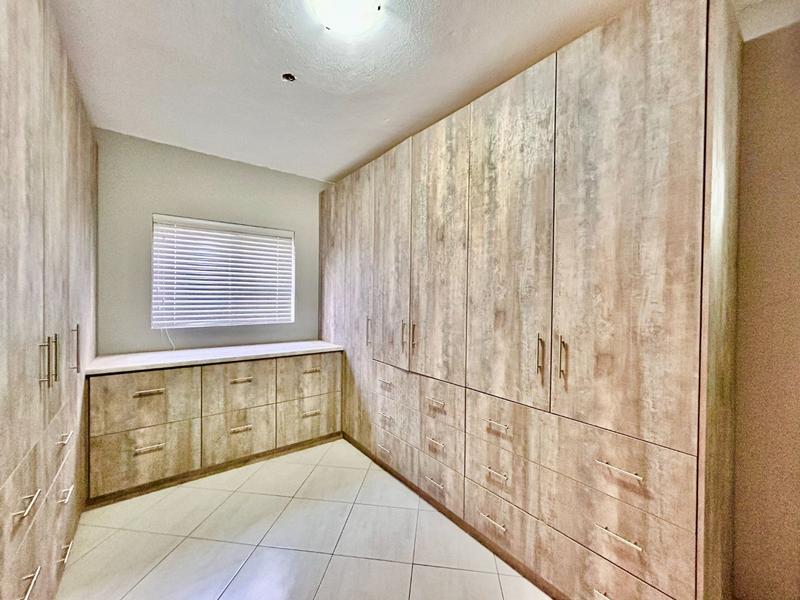 7 Bedroom Property for Sale in Melodie North West